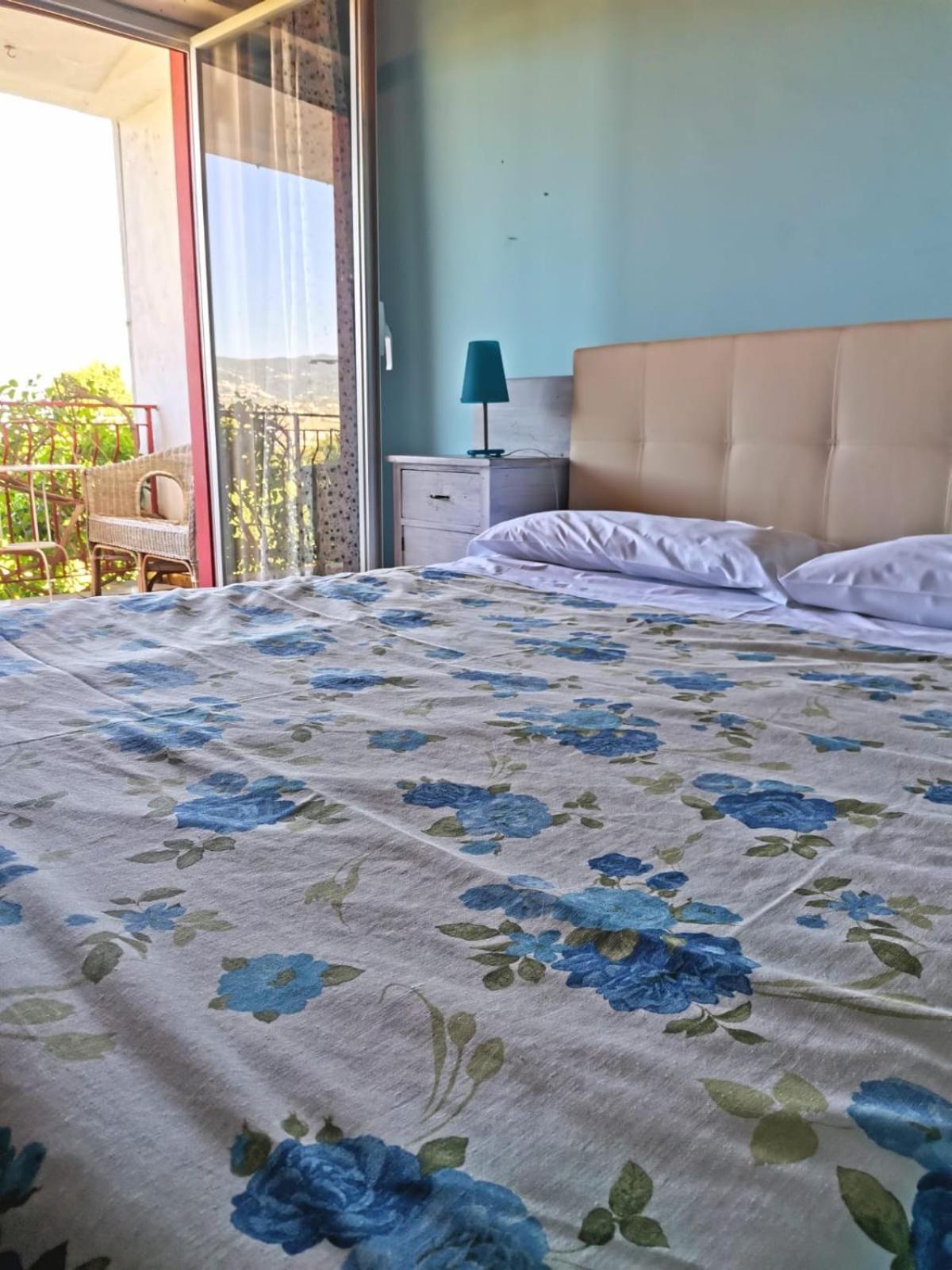 B&B Xenia Mongiove Екстер'єр фото